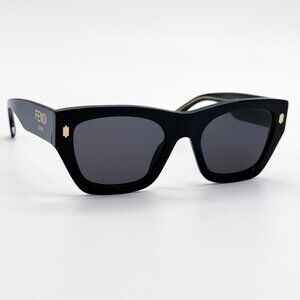 NEW FENDI SUNGLASSES FE40100I 01A BLACK/GRAY WOMEN EYEWEAR